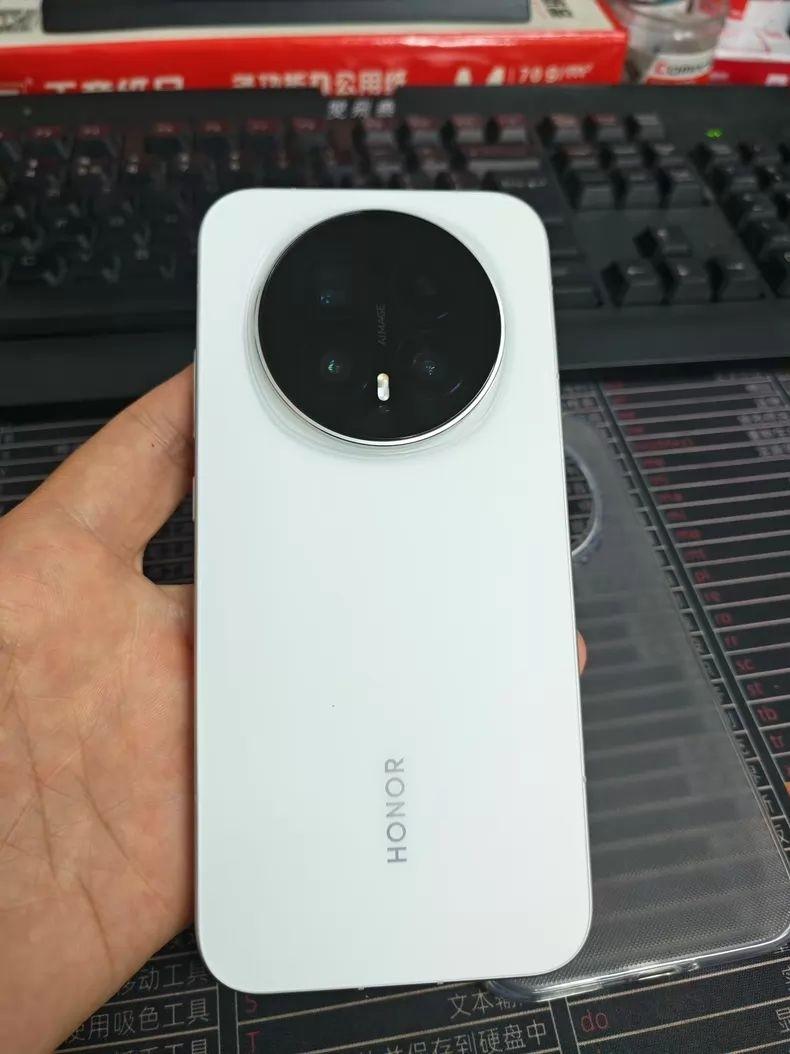 2026选机要理性,这3款16GB+512GB手机“闭眼入”,降价后更亲民